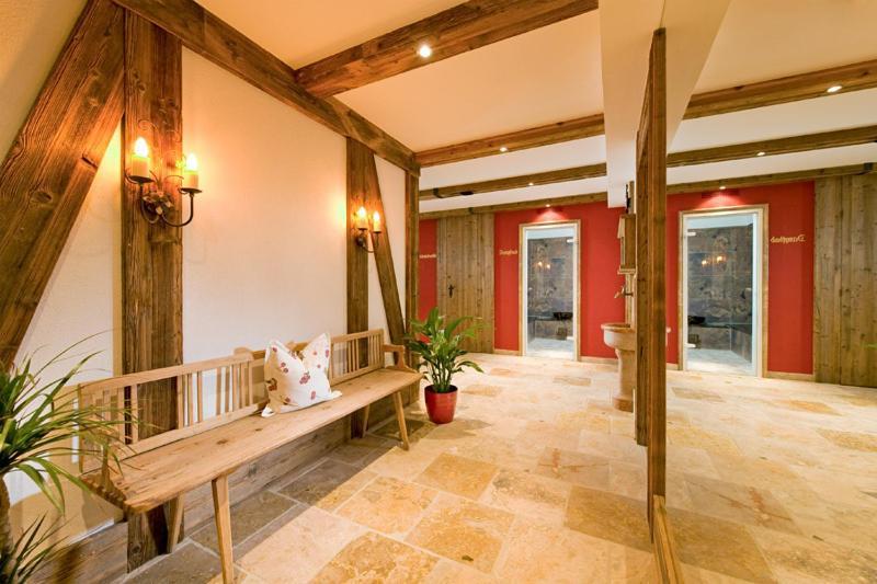 Landhotel Foehrenhof Элльмау Экстерьер фото