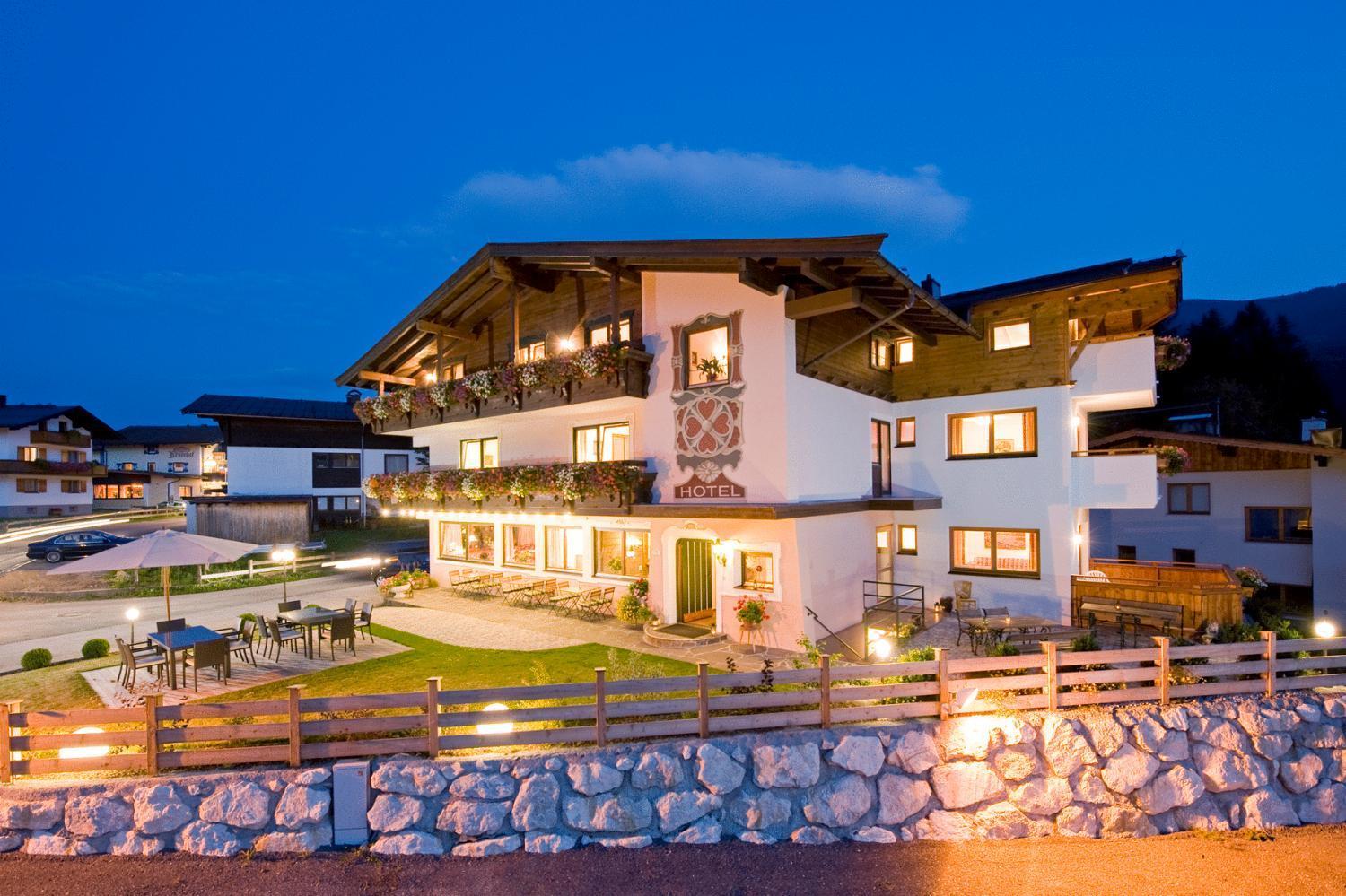Landhotel Foehrenhof Элльмау Экстерьер фото