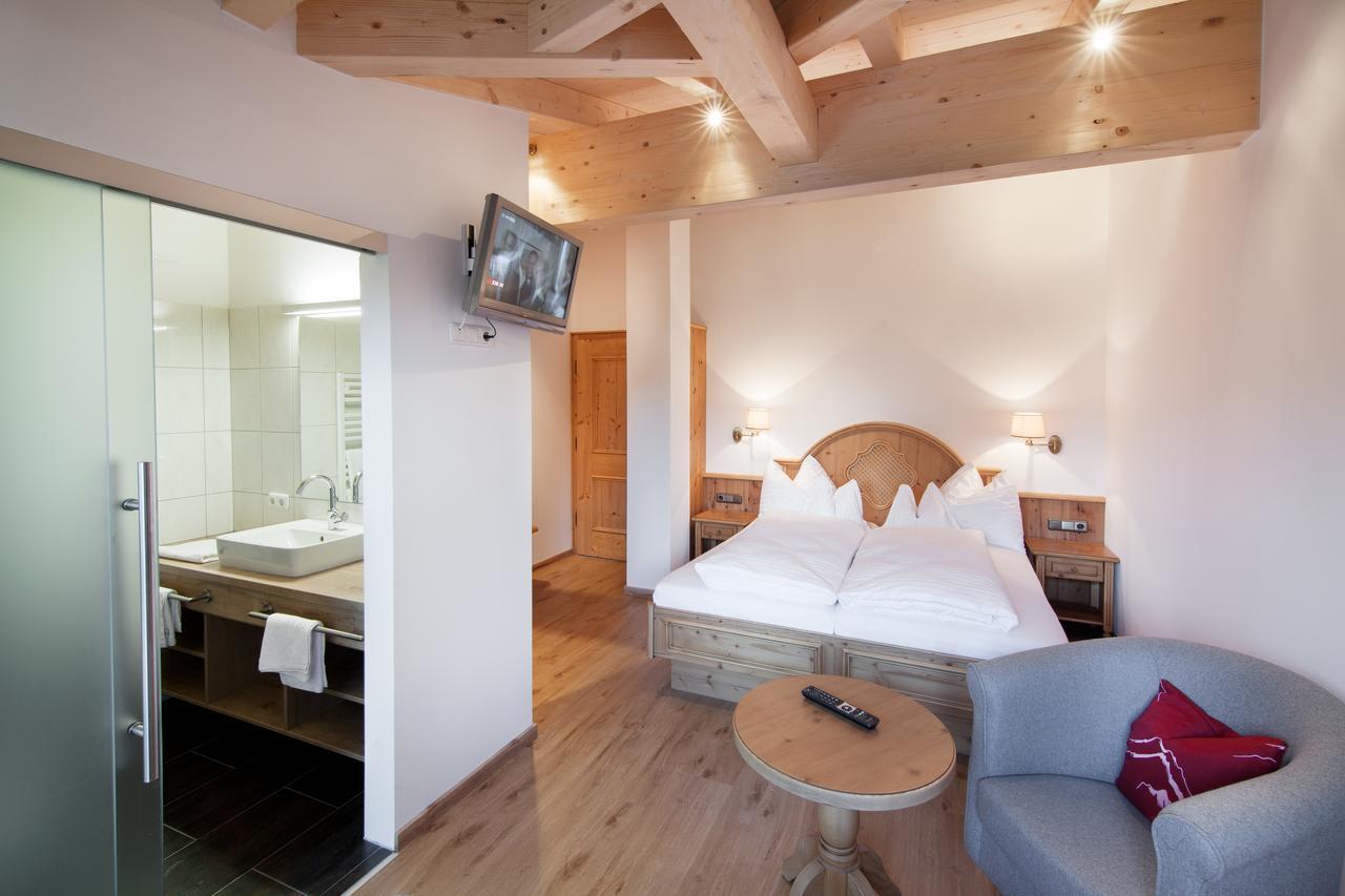 Landhotel Foehrenhof Элльмау Экстерьер фото